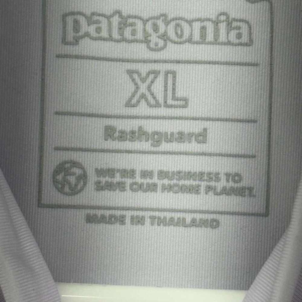 Patagonia Rash Guard Pullover Men Size XL Light Lilac Summer Beach